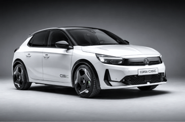 Novo Corsa GSE 2026 elétrico branco em estúdio com visual esportivo e rodas exclusivas.
