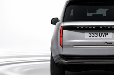 Range Rover SV Ultra traseira SUV de luxo exclusivo vendido apenas sob convite