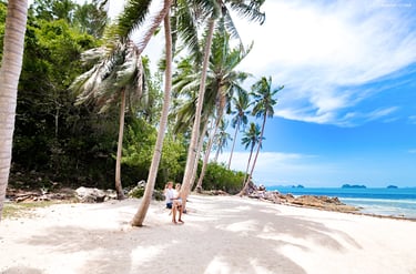 Phu Quoc couple photoshoot on the beach