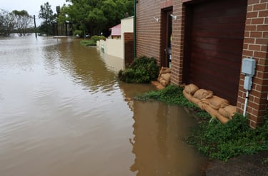 building-flooding-in-liberty-hill-water-damage-near-me