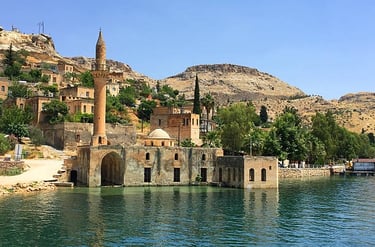 Halfeti: Sular Altında Kalan Saklı Cennet
