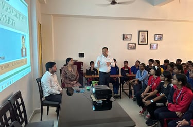 KGMU MEDICAL COLLEGE ANUPAM BEST PSYCHIATRIST SONALI PEDIATRIC DOCTOR