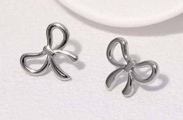 BOW EARRINGS