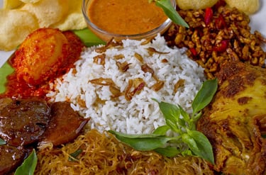 makanan jakarta: nasi uduk betawi