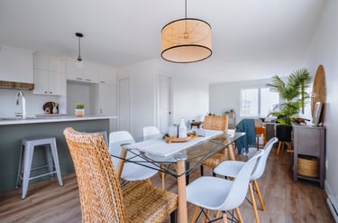 Salon de Airbnb photographié pour la mise en ligne sur internet