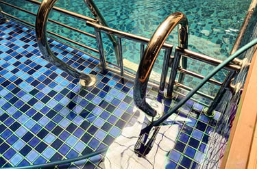 tangga dan pagar stainles kolam renang