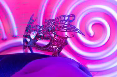 piece secrete ou secret room ou playroom dans loveroom de luxe en bretagne