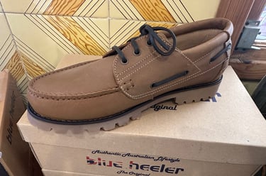 Hochwertiger Schuh aus echtem Leder in Europa produziert.