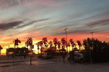 Zona de chiringuitos en la playa de la Malvarrosa, Valencia