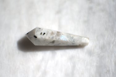 Rainbow Moonstone with flash