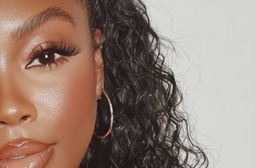 browlift-nueva-aesthetic-marseille-sourcils-naturels