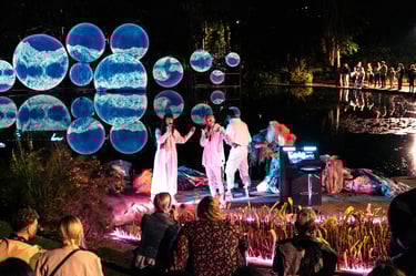 Giant projection mapped screen sculpture for Botanica Festival, Brisbane City Council