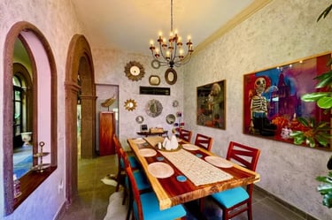 parota table in san miguel de allende