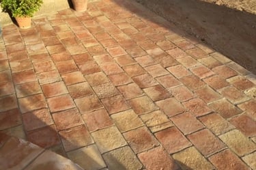 carreaux en terre cuite 20x20 cm pour revêtement de sol extérieur