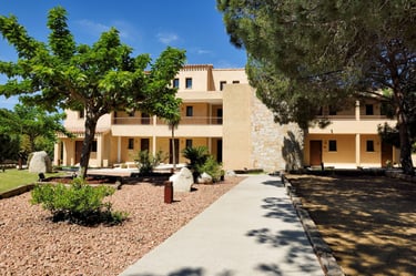 Bartaccia Hotel (photo courtesy of Expedia)