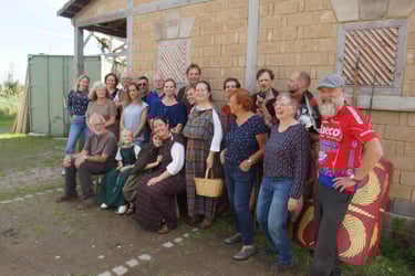 Groepsfoto team met reenactors en bezoekers Romeinenluch © Gemina project