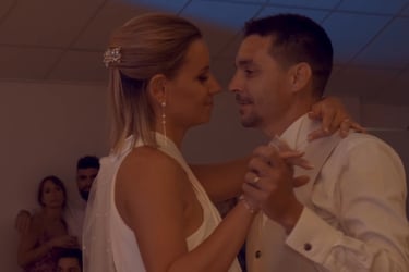 couple qui danse filmé par vidéaste de mariage à Saint-Malo