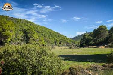 Hiking Zante - Green valleys