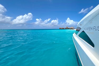 Huvafen Fushi Maldives speedboat arrival