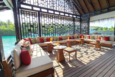 One & Only Reethi Rah Maldives seating