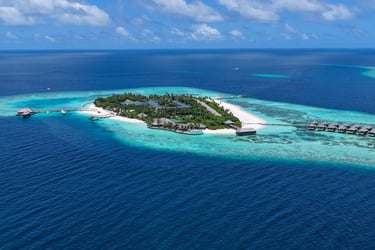 hurawalhi maldives island view