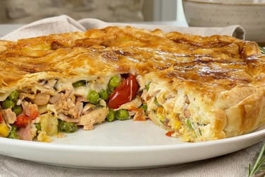 How to make chicken puff pastry pie for lunch