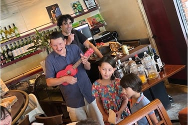 Cours de français à Tokyo, accessibles aux enfants comme aux adultes. Un grand jardin pour les enfan