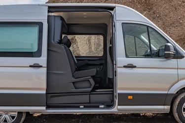 Brigadių automobilių įrengimas