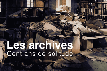 Cartons et liasses de papiers et documents