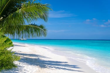 Anantara Kihavah Maldives beach
