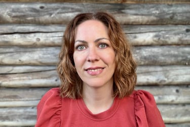 Portrait von Claudia Krmpotic, IFS Coach in Lostorf, Schweiz - Selbstmitgefühl und innere Ruhe