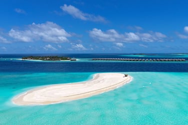 Hurawalhi Maldives island view