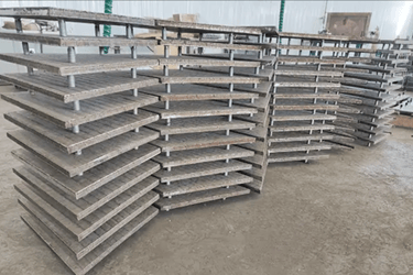 Chromium Carbide Overlay Steelwork and Liners Supplier - Dozer Blades, Spools, Chutes, Wear Liners S