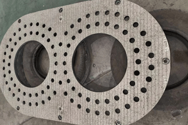 Chromium Carbide Overlay Steelwork and Liners Supplier - Dozer Blades, Spools, Chutes, Wear Liners S
