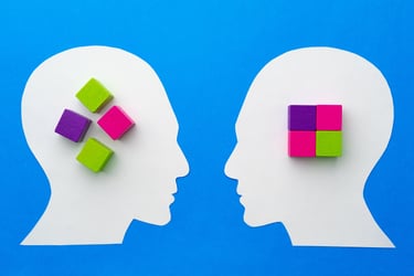 Ilustración de equilibrio energético entre hemisferio cerebral lógico y creativo