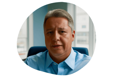 Sergio Bobadilla en oficina