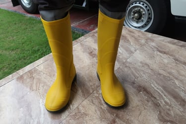 APD Boot Pelindung Kaki