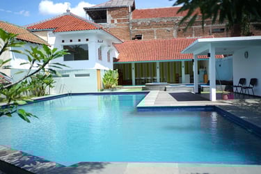 kolma renang little bay