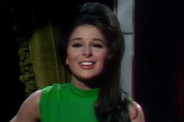 Bobbie Gentry Ode to Billie Joe 1967 song video screenshot