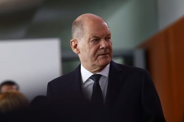 Scholz déclare que l'envoi de missiles Taurus en Ukraine est "hors de question"