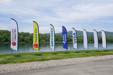 banderas tipo vela publicitarias