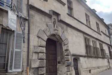 Entrée du Musée de la Princerie
