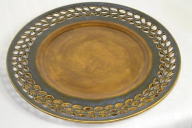 14 Inch Carved Plate