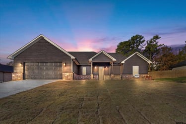 Real Estate for Sale in Troup, TX by custom home builder Dews Custom Homes