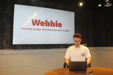 Webbie developer working