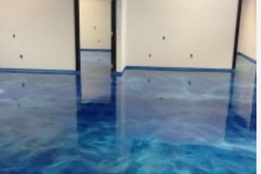a blue metallic metallic metallic flooring with a metallic floor