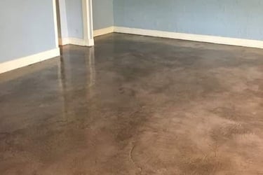 a room with a ceiling fan and a ceiling fan