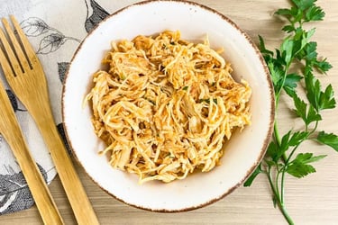 frango desfiado simples e barato temperado caseiro