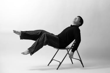 Gợi ý các tư thế ngồi chụp ảnh cực chất dành cho phái mạnh