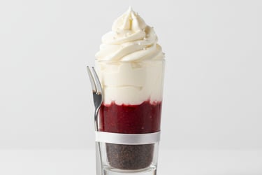 dessert shooter with pearls